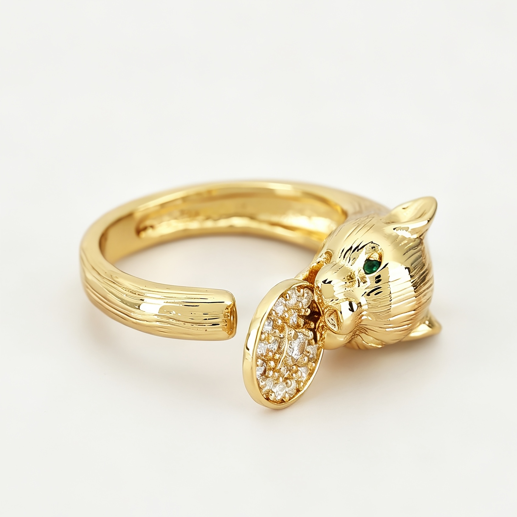 Light Luxury Style Leopard Head Copper Inlaid Zirconia Ring